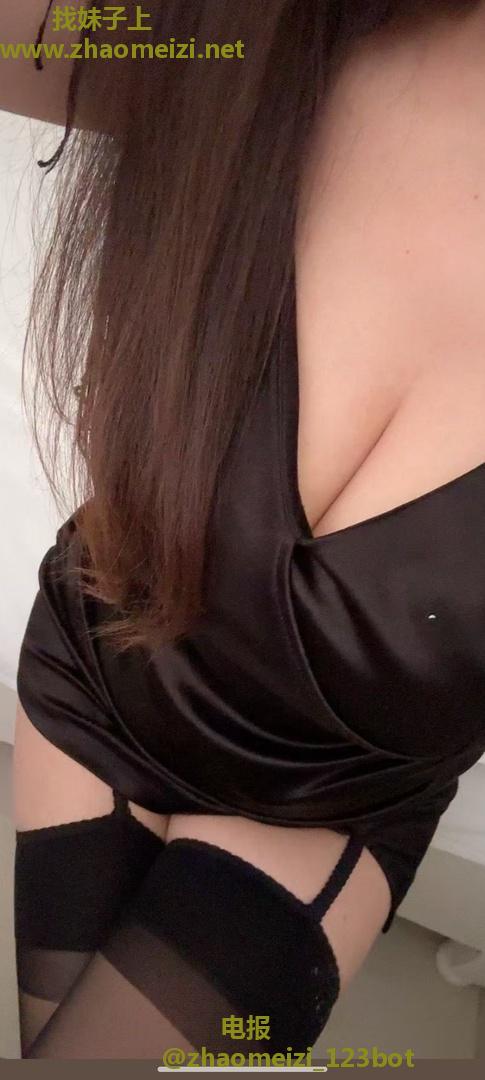 津南区大白屁股少妇