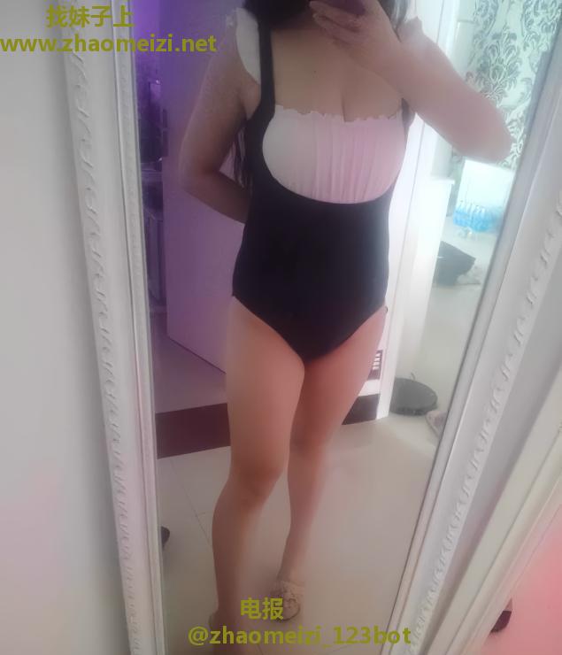 丰台区丰乳肥臀的少妇
