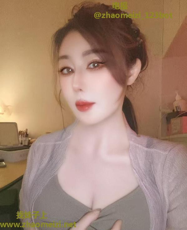 拱墅角色扮演巨乳熟女