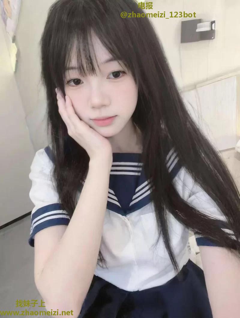 出差白嫩小妹