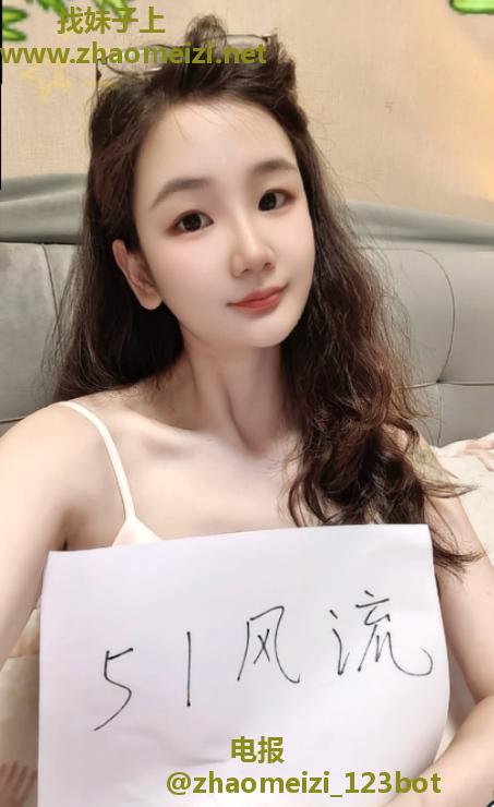 黄浦江苏小姐姐