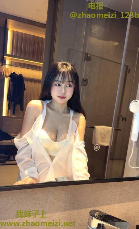 东莞大奶巨胸钥钥
