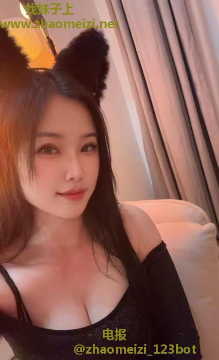 坂田大胸水多晚萤