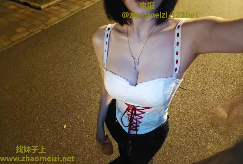 天河颜值美胸希希老师