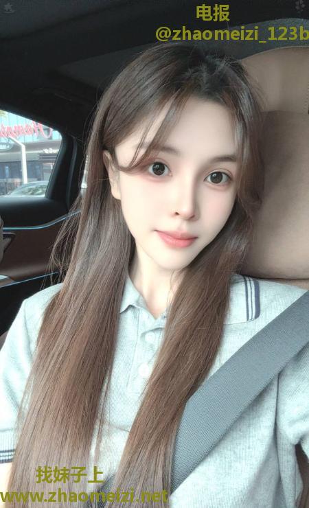 栖霞靓妹允儿