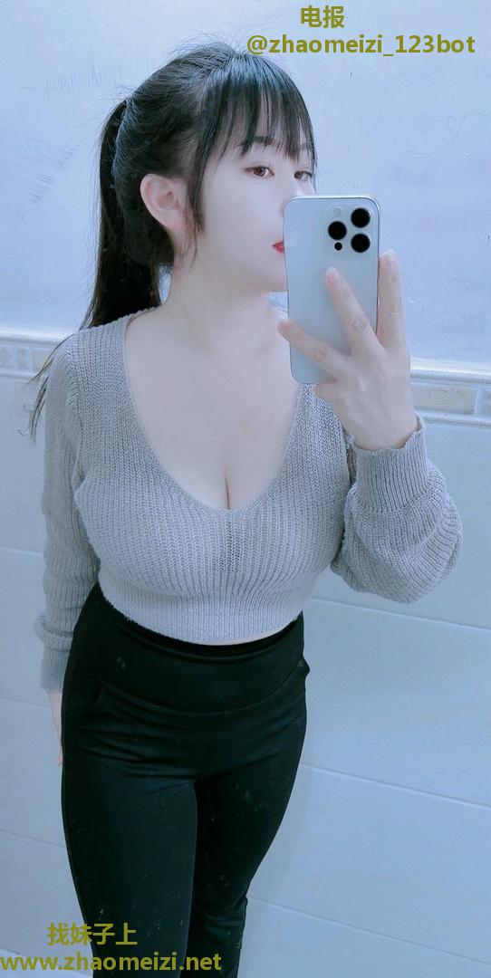 大胸姐姐水多多