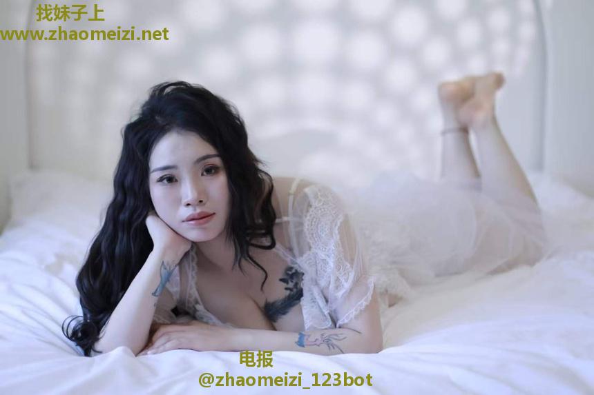 符文巨臀D罩小姐姐