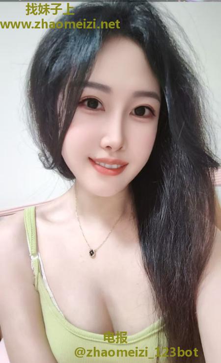 白嫩性感服务系