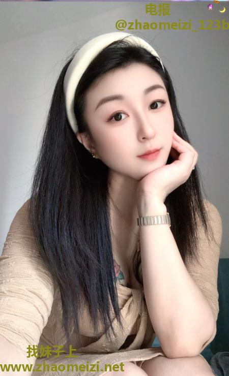 大胸舌吻瑶瑶