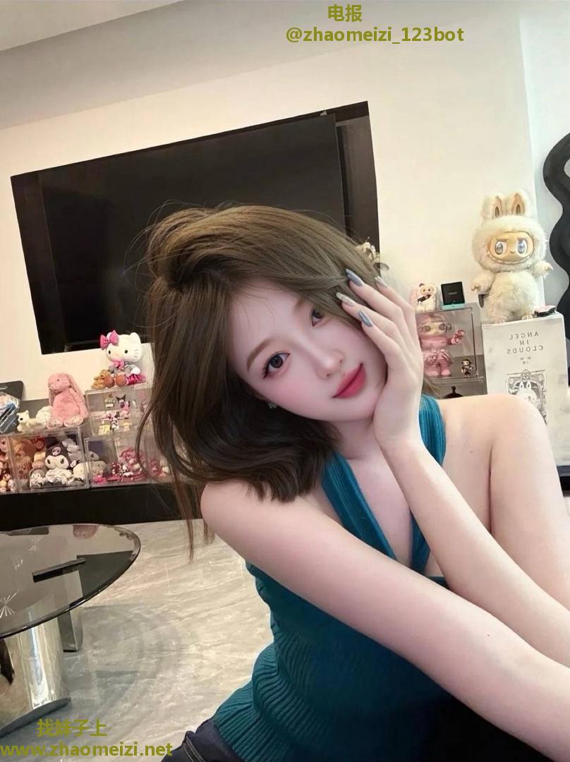 06女大嫩妹粉嫩大胸