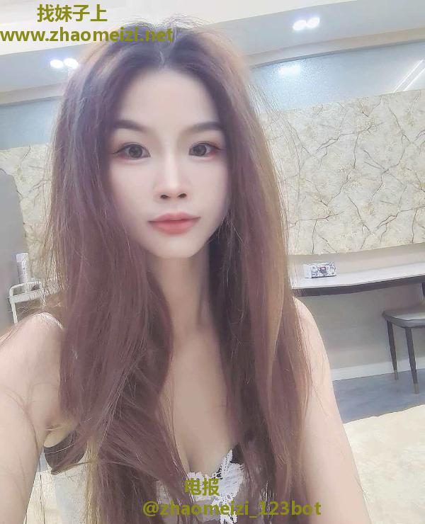 颜值苗条身材美女