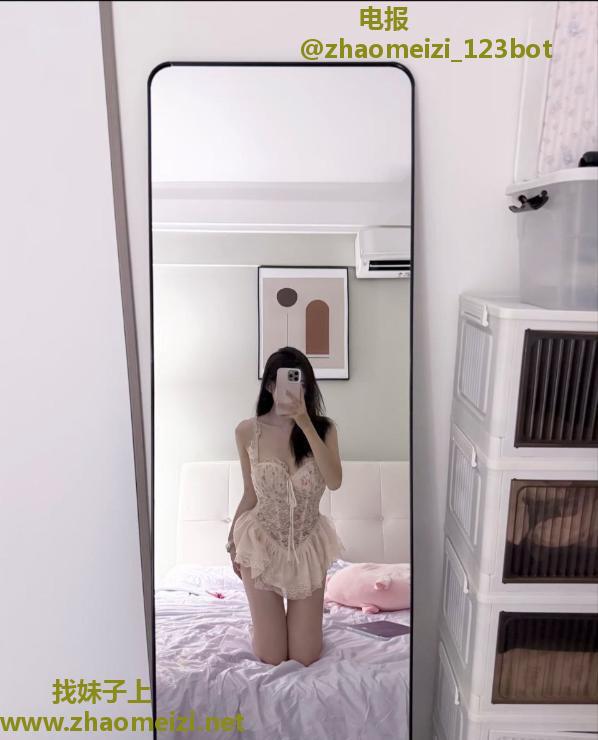 性感爆乳小骚妹