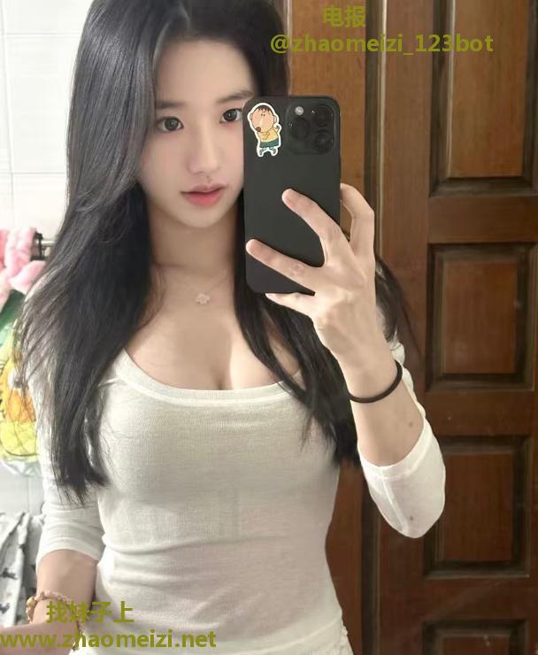 清纯反差萌妹