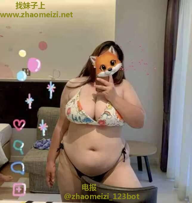 广州E胸大奶bbw