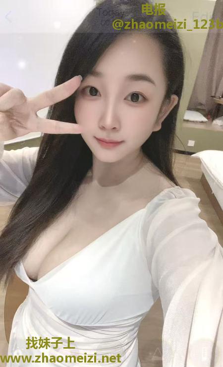 东湖风骚大乳芷沫