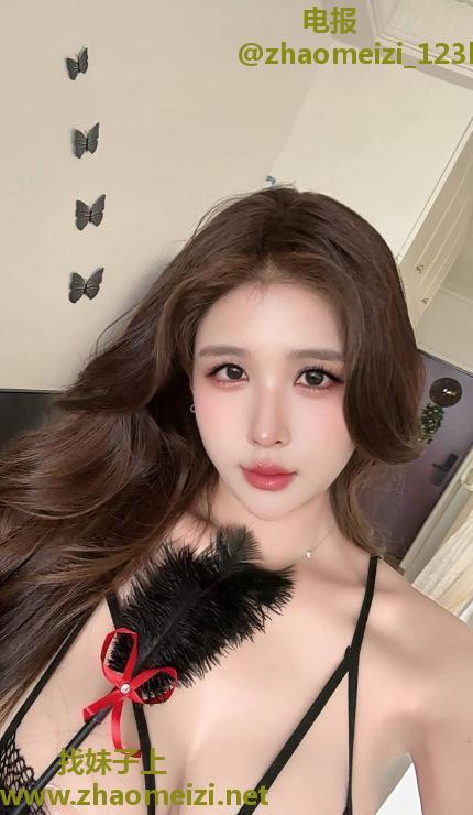 高挑大长腿颜值嫩妹