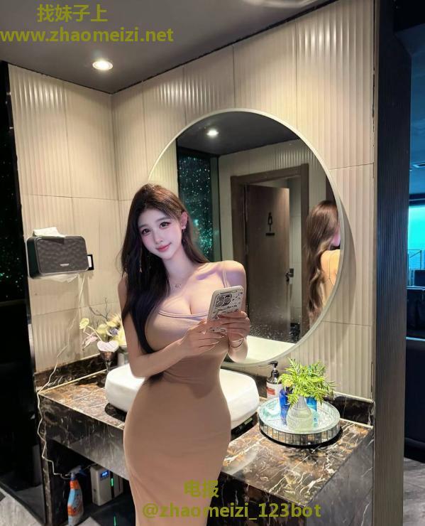高挑大长腿颜值嫩妹