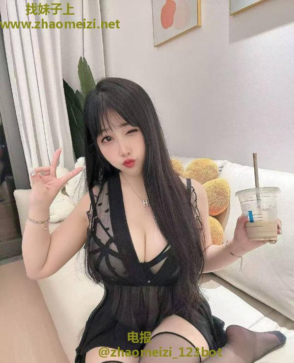 风骚制服大奶诗诗