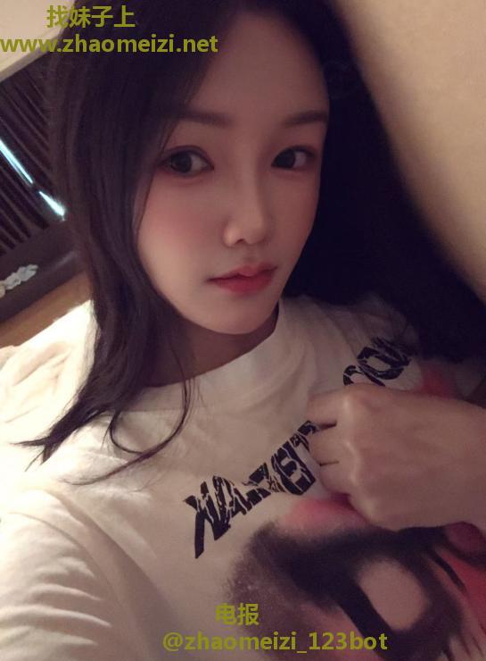 白云小护士依依