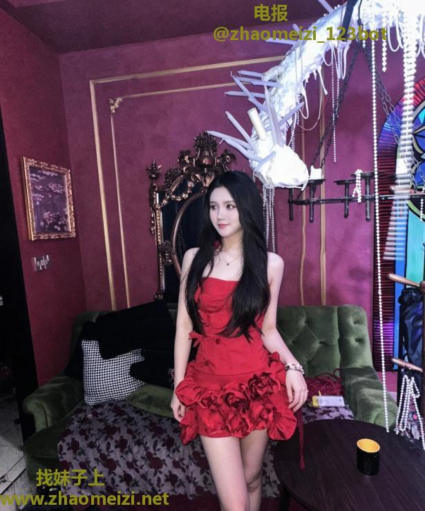 身材控嫩妹花生