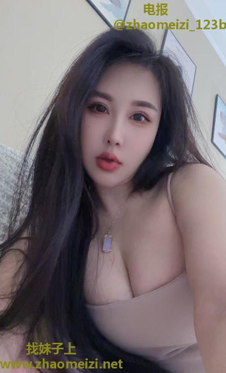 风韵大胸月亮