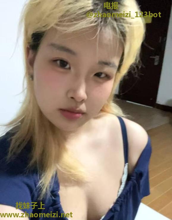 新人妹妹小穴紧水多