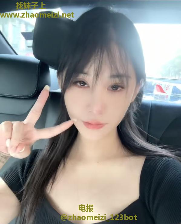 天河肤白腿长老师