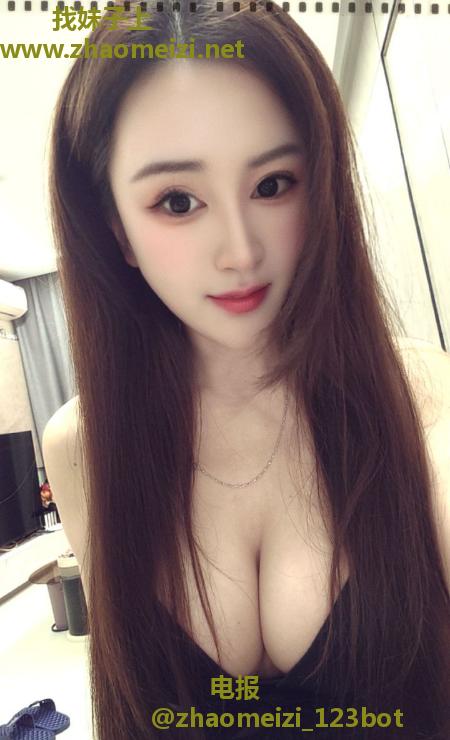 天河爆乳露露