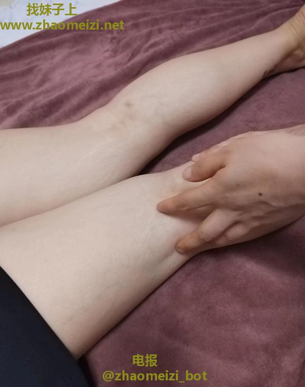 丰满小姐姐