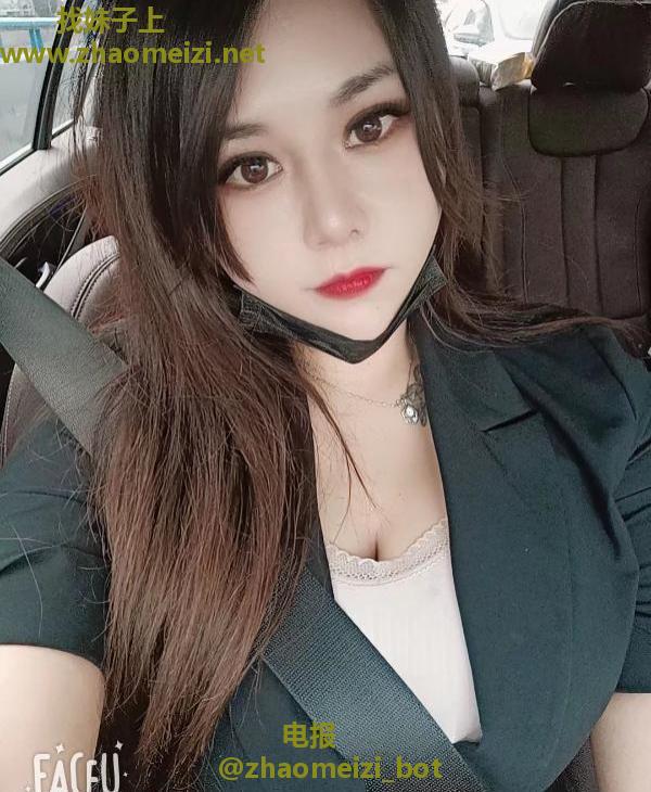 蜀山大奶妹