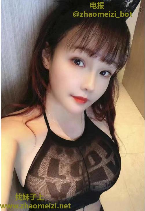 可以3P的奶兔妹
