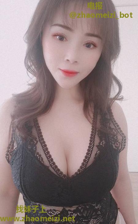 服务风骚轻熟姐姐