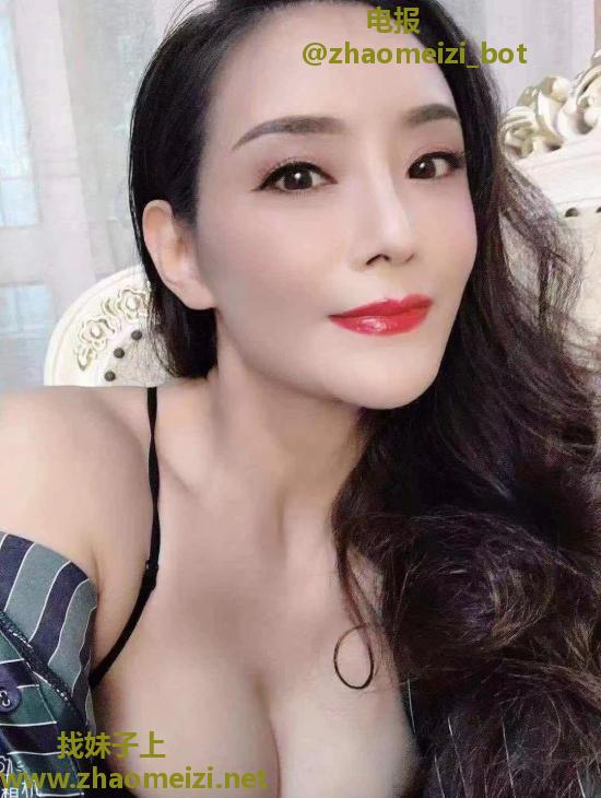 情趣高跟黑丝少妇