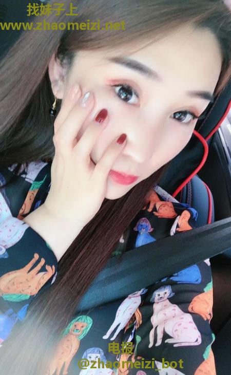 西安城北客运站的漂亮妹子