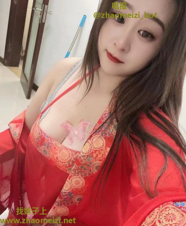 大胸念念