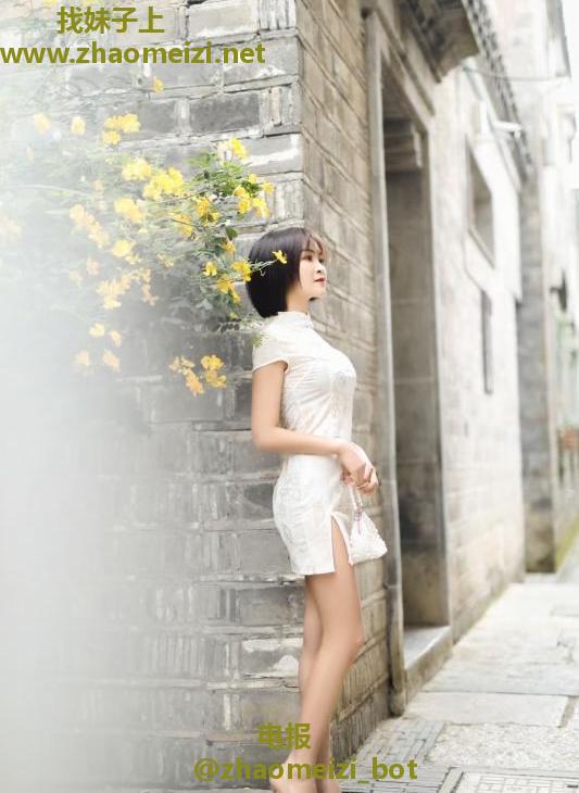 凤凰广场附近美女